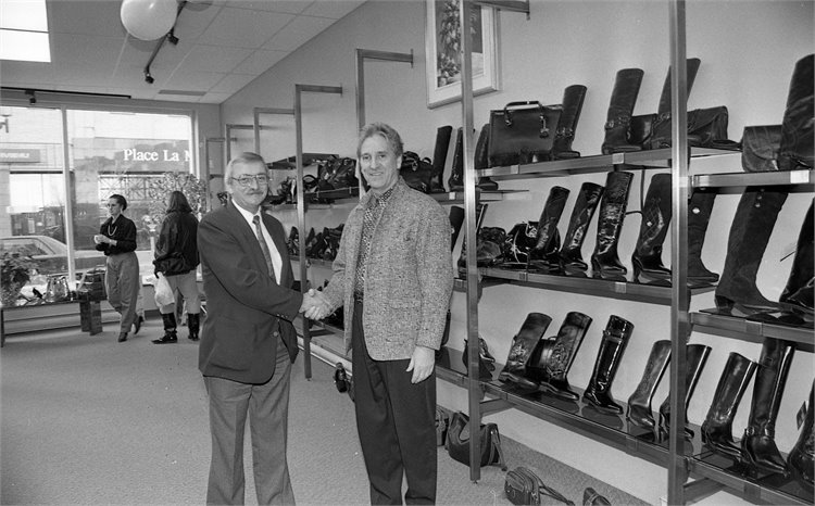M. Laval Lefebvre, 1990.